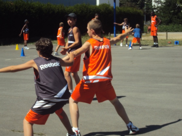 camp basket