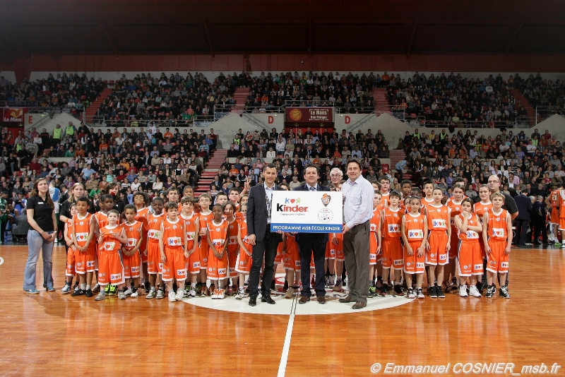 Remise dotation MSB Ecole Kinder