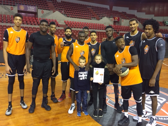 Elise avec les joueurs