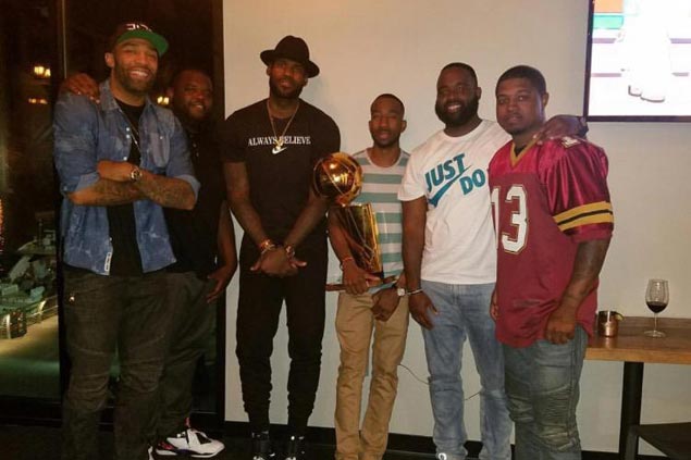travis-lebron-akron-IG-0627