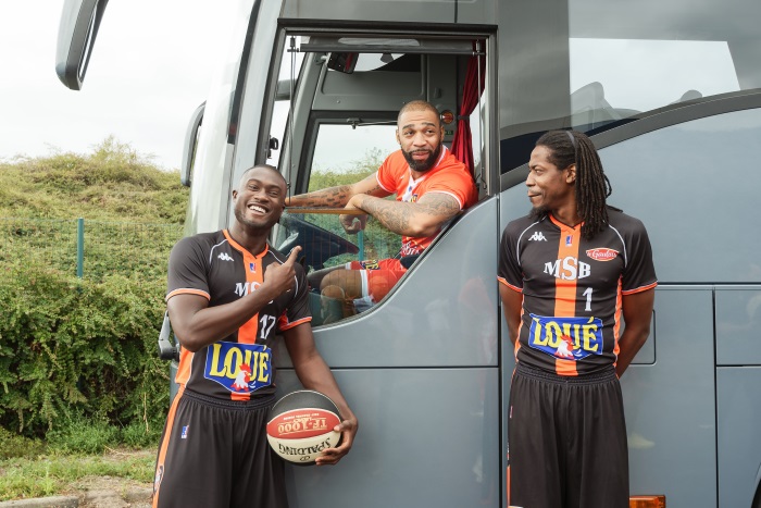 Romeo chauffeur du bus BD